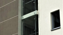 Elementy elewacji szklanej/ balustrada zewnętrzna